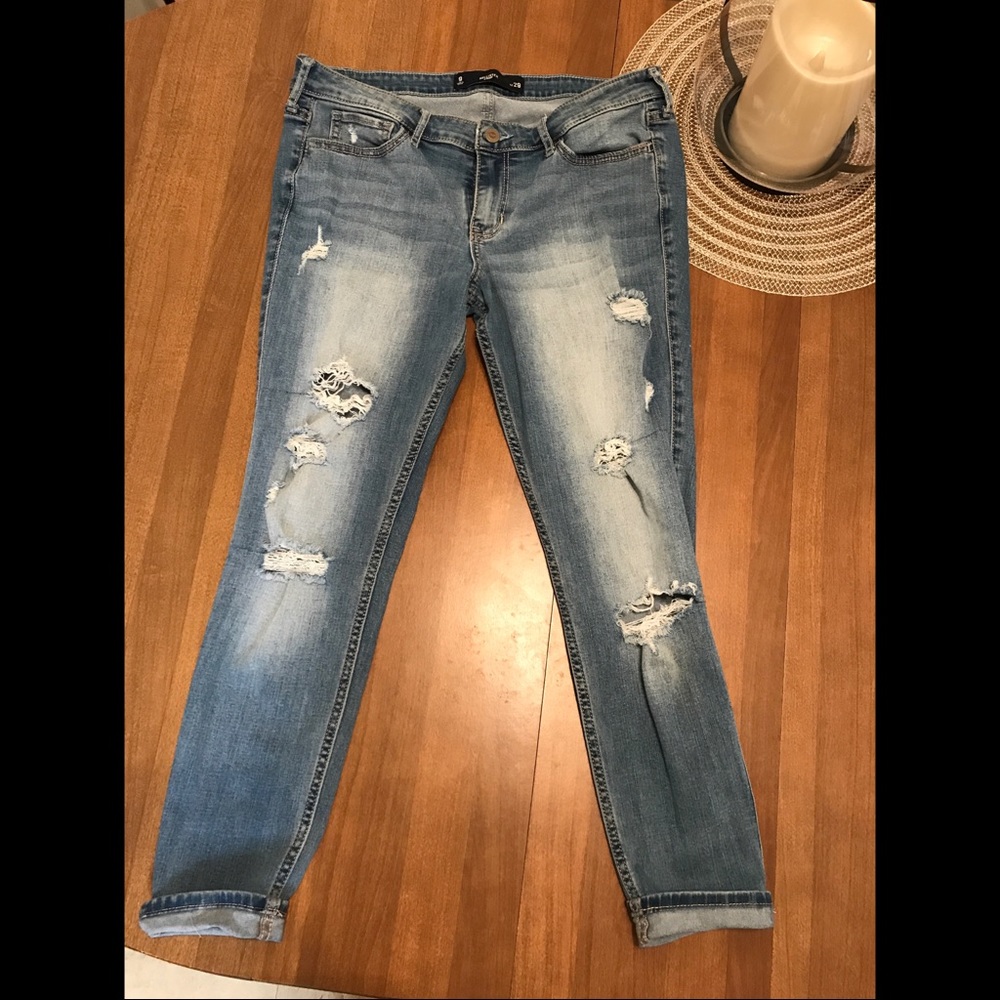 Hollister crop distress skinny jeans